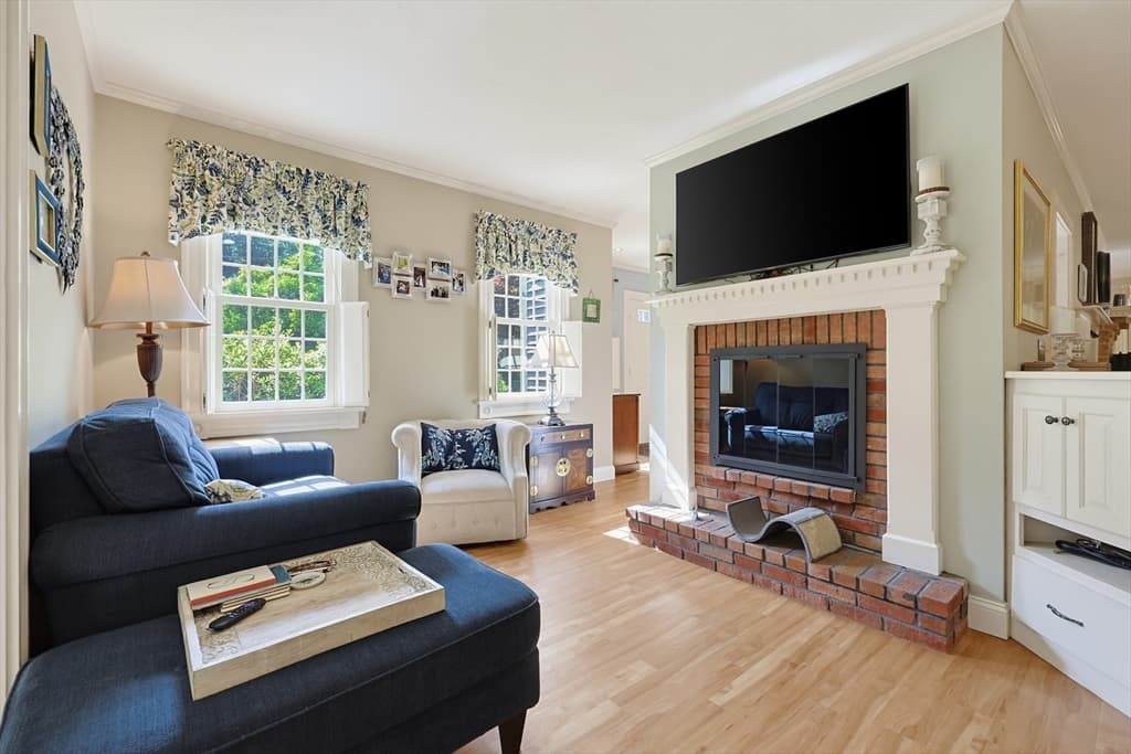 110 Chipper Hill Road, Northbridge MA 01534 photo 4