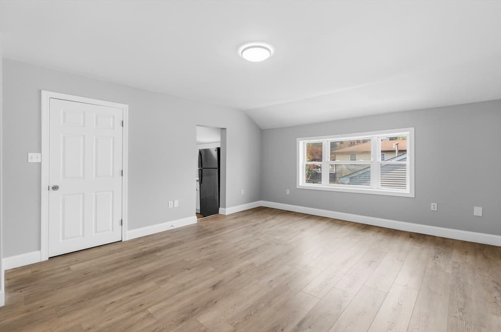 409 Crescent St, Fall River MA 02720 photo 26