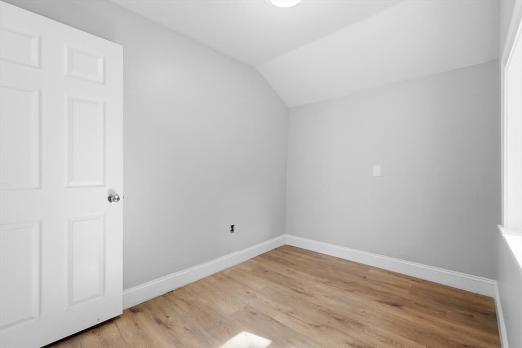 409 Crescent St, Fall River MA 02720 photo 35