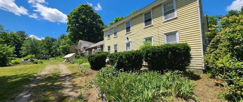 12 Brookline Street, Pepperell MA 01463
