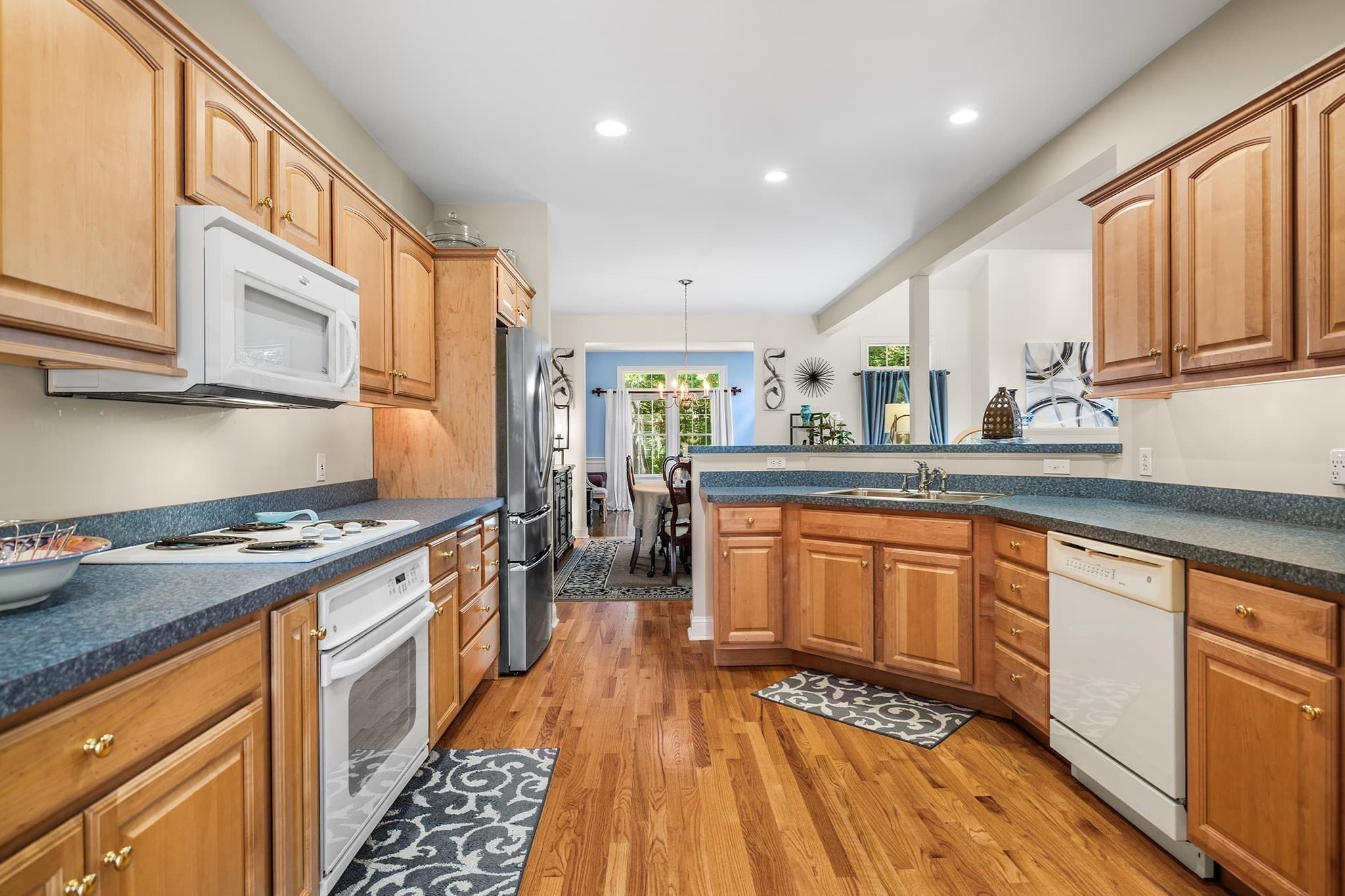 Condominium at 79 High Pine Cir # 79, Wilbraham MA 01095, photo 3 of 40