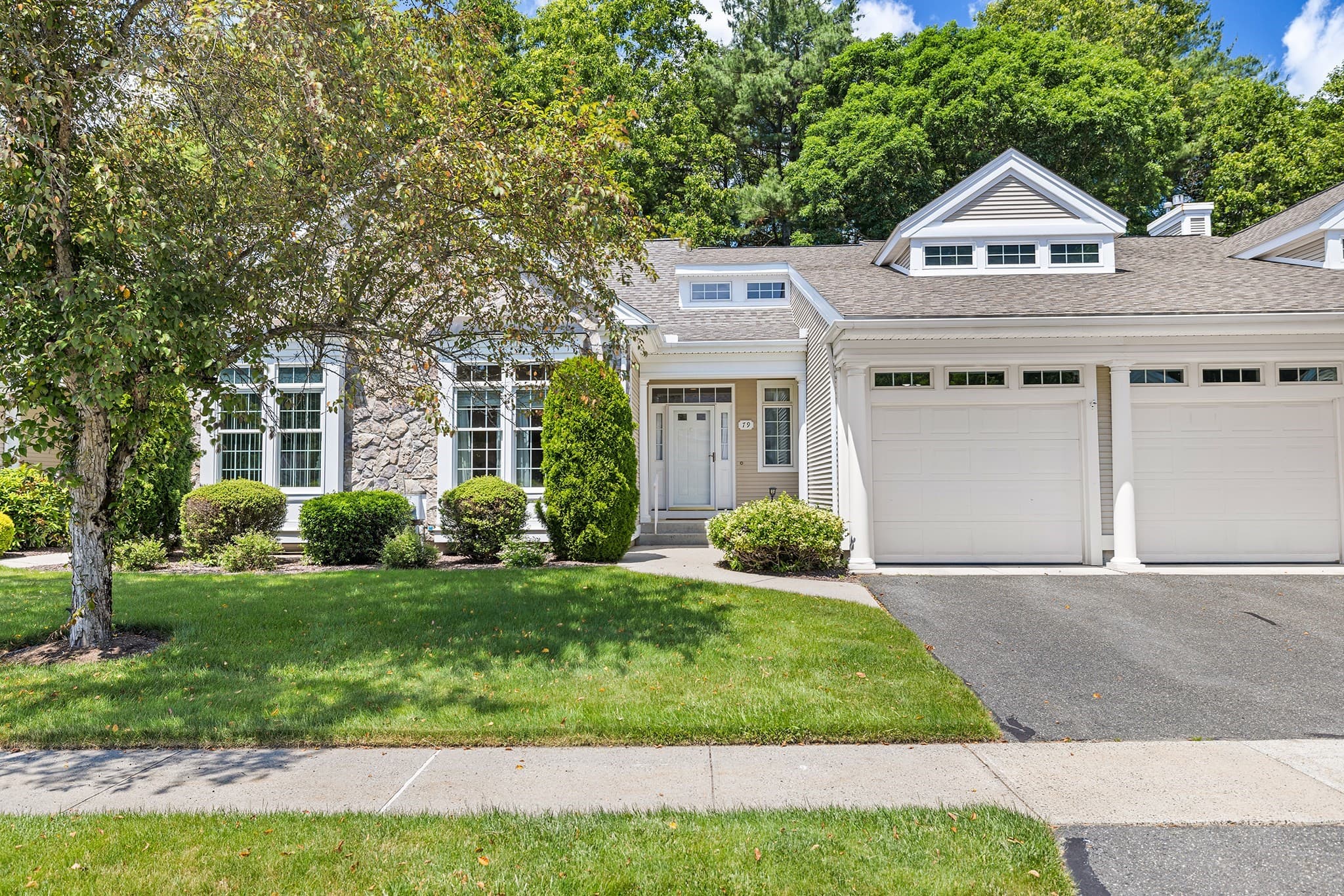 79 High Pine Cir # 79, Wilbraham MA 01095