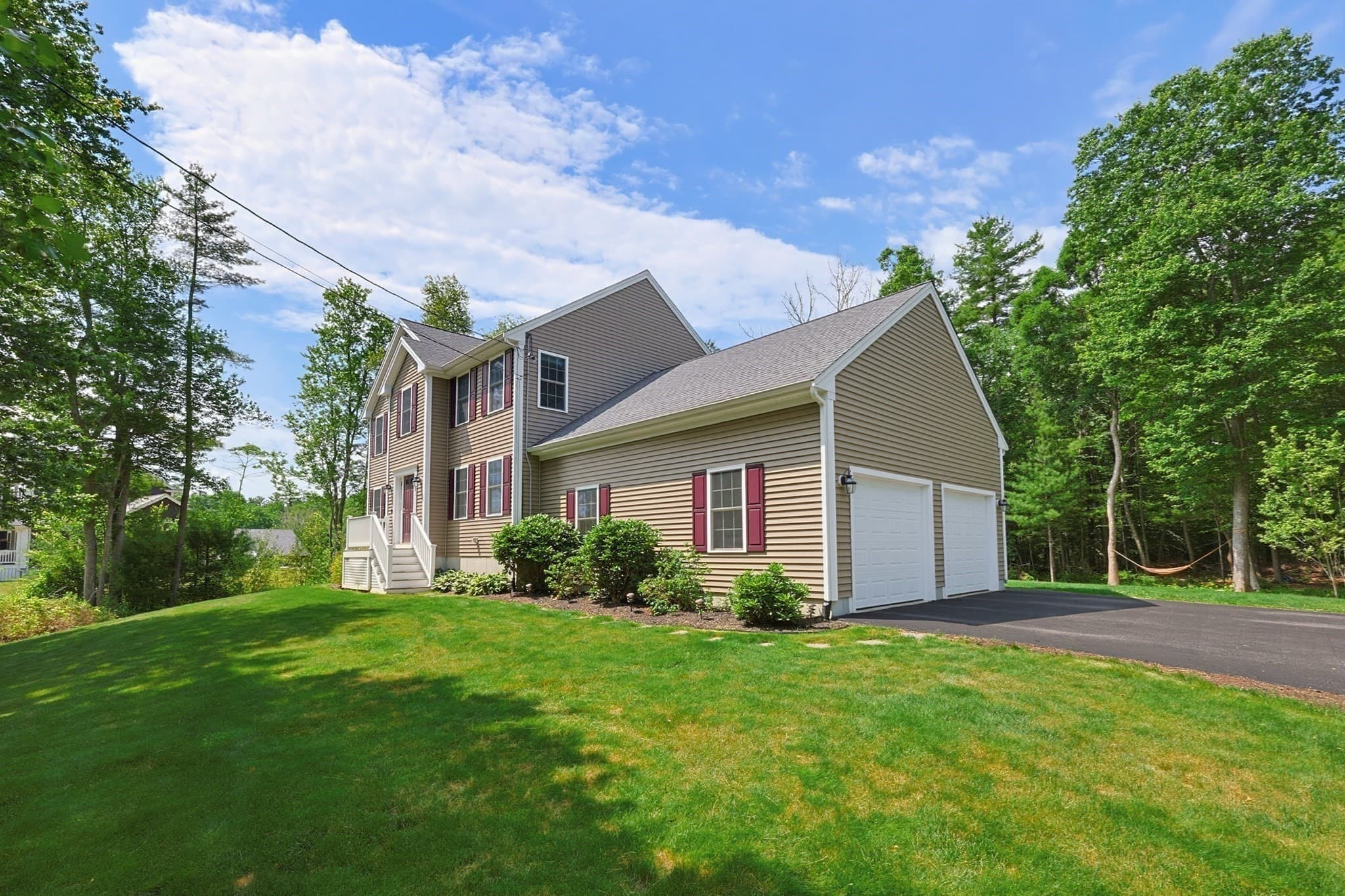 Single Family Residence at 5 County Street, Berkley MA 02779, photo 2 of 40