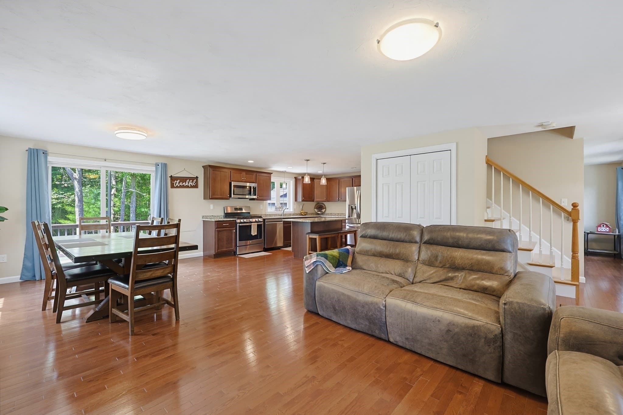 Single Family Residence at 5 County Street, Berkley MA 02779, photo 6 of 40