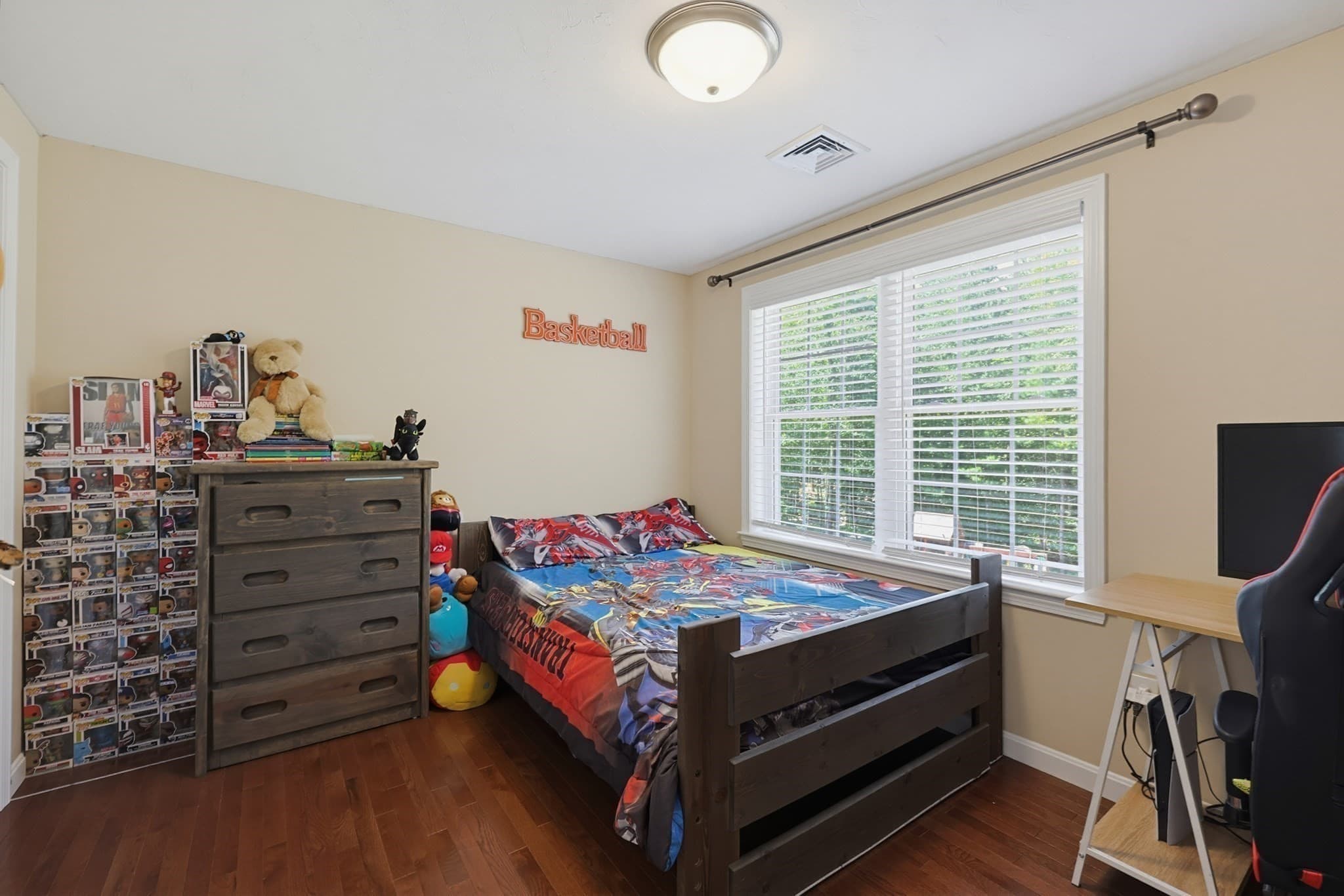 Single Family Residence at 5 County Street, Berkley MA 02779, photo 26 of 40