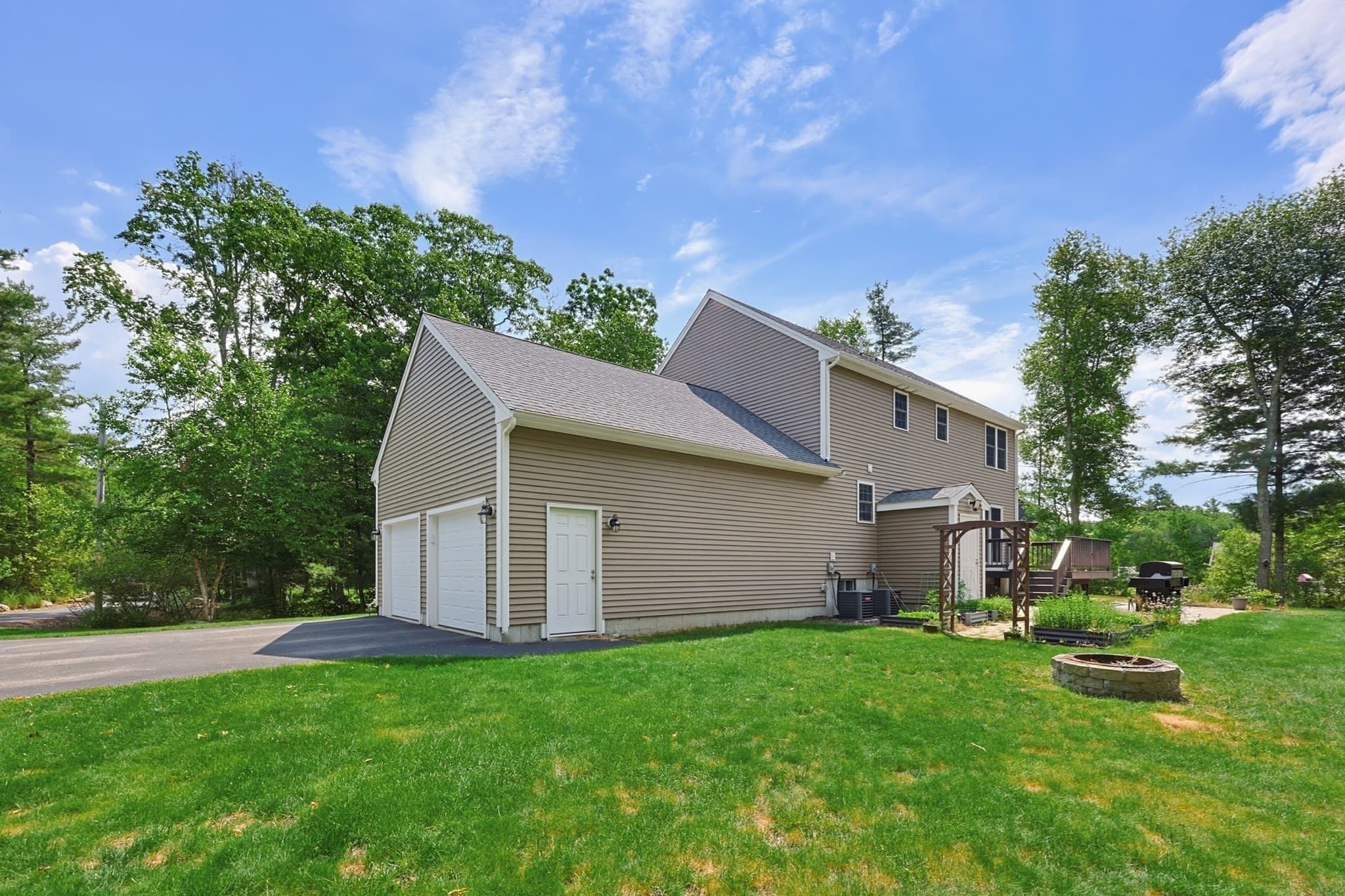 Single Family Residence at 5 County Street, Berkley MA 02779, photo 39 of 40