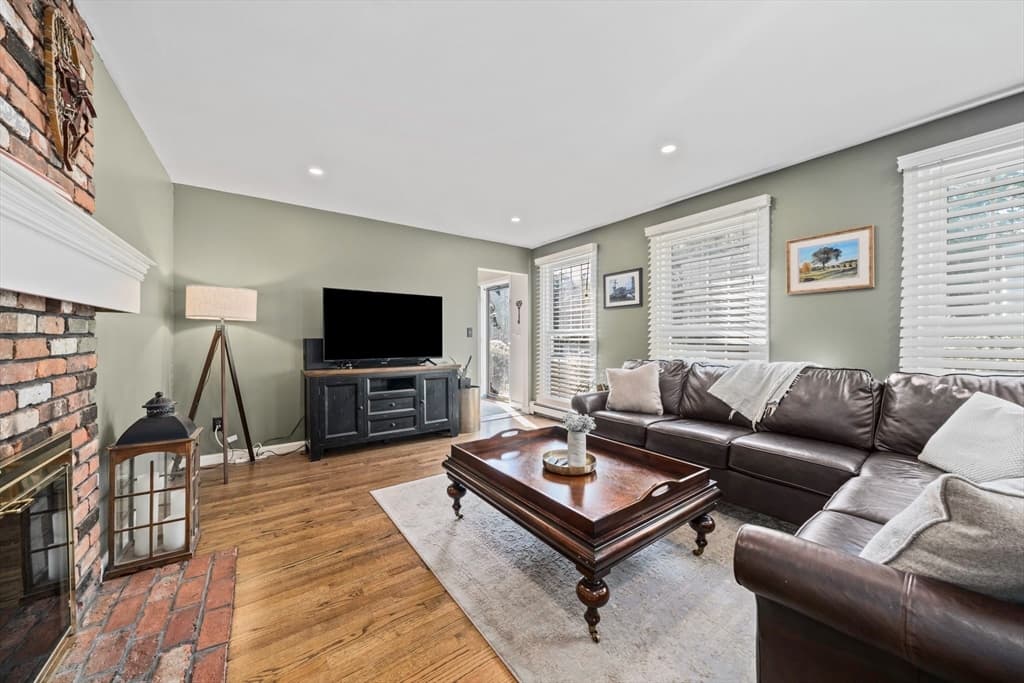 114 Longwater Dr, Hanover MA 02339 photo 13