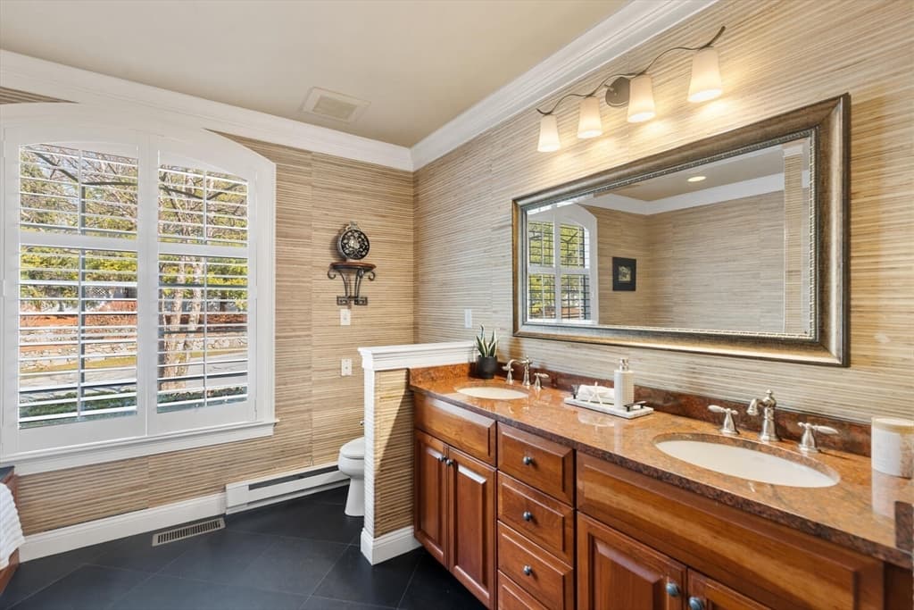 Single Family Residence at 11 Swan Ln, Andover MA 01810, photo 16 of 39