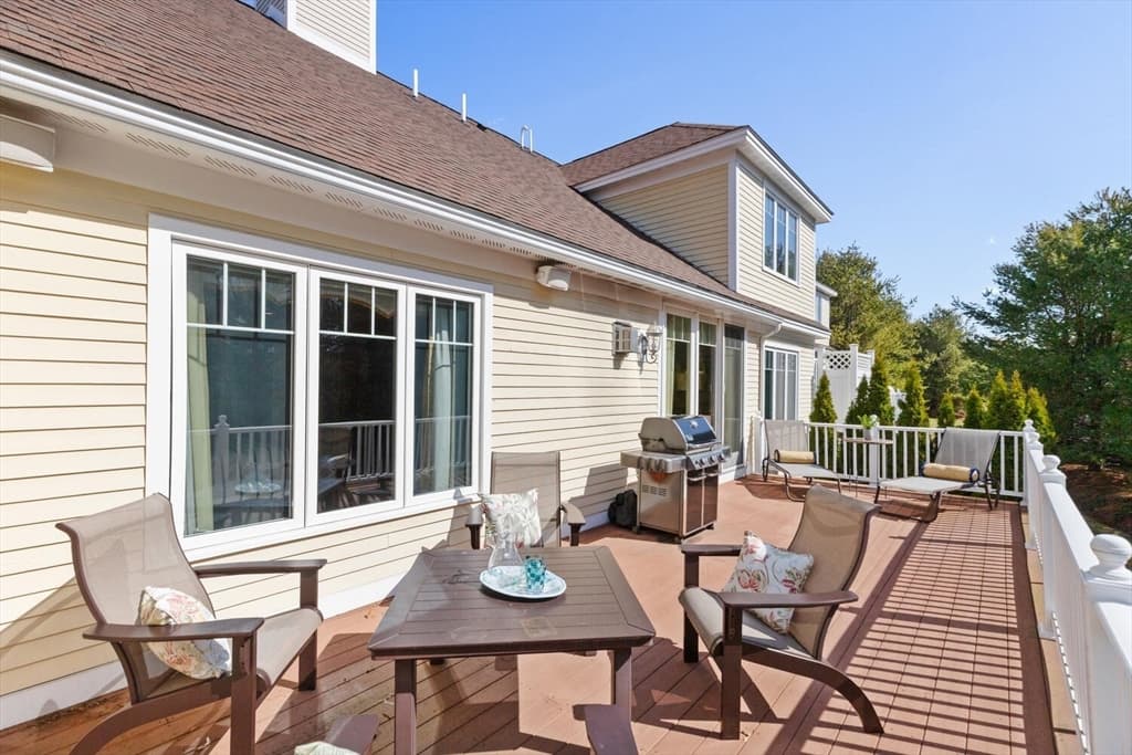 Single Family Residence at 11 Swan Ln, Andover MA 01810, photo 12 of 39