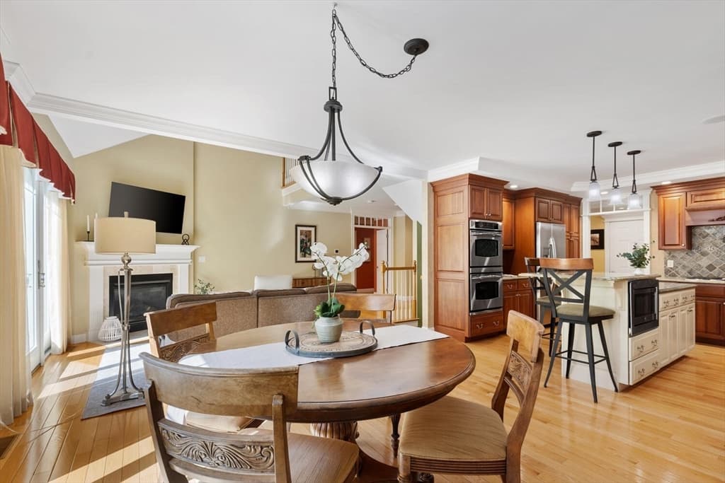 Single Family Residence at 11 Swan Ln, Andover MA 01810, photo 11 of 39