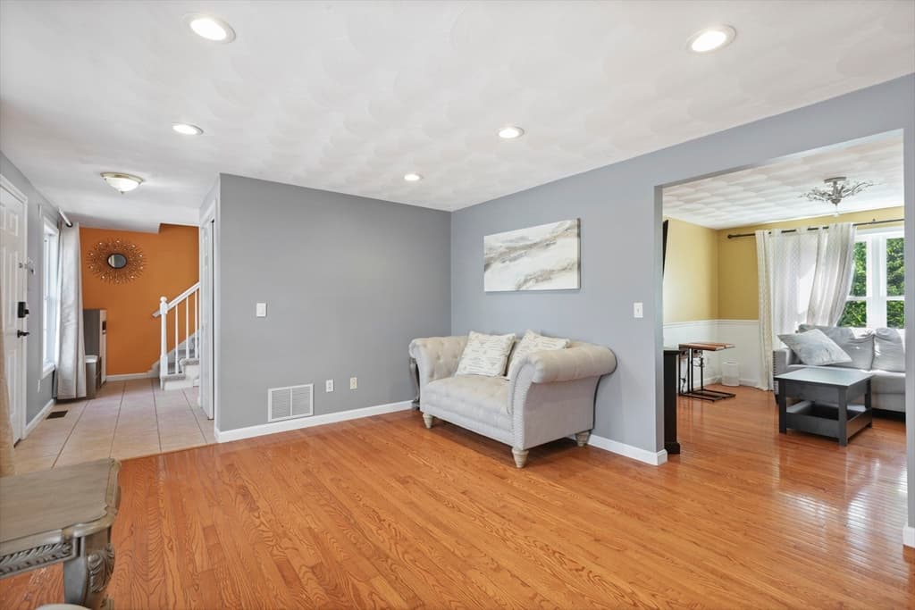 Single Family Residence at 210 Morris St, Cumberland RI 02864, Cumberland, photo 6 of 32