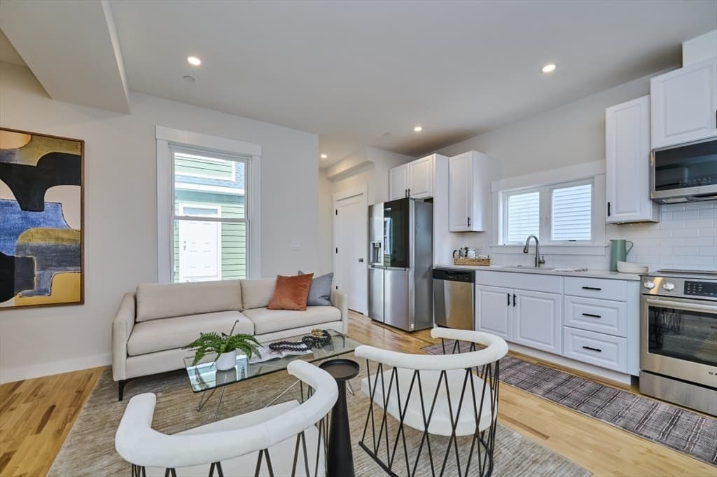 17 Macarthur Street # 2, Somerville MA 02143