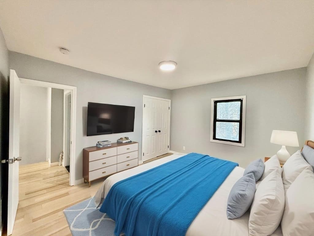 Condominium at 15 Berwick St # 15, Melrose MA 02176, Melrose, photo 12 of 27