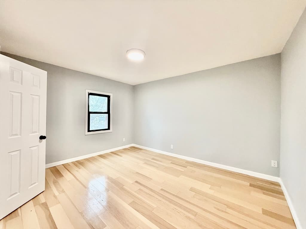Condominium at 15 Berwick St # 15, Melrose MA 02176, Melrose, photo 20 of 27