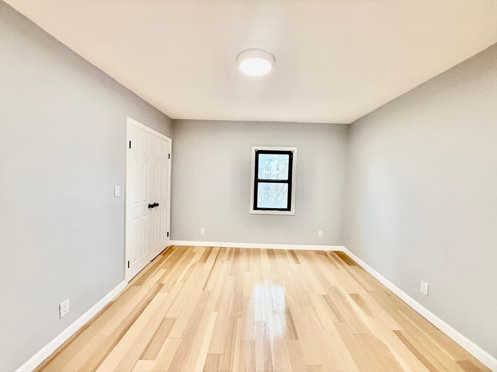 Condominium at 15 Berwick St # 15, Melrose MA 02176, Melrose, photo 15 of 27