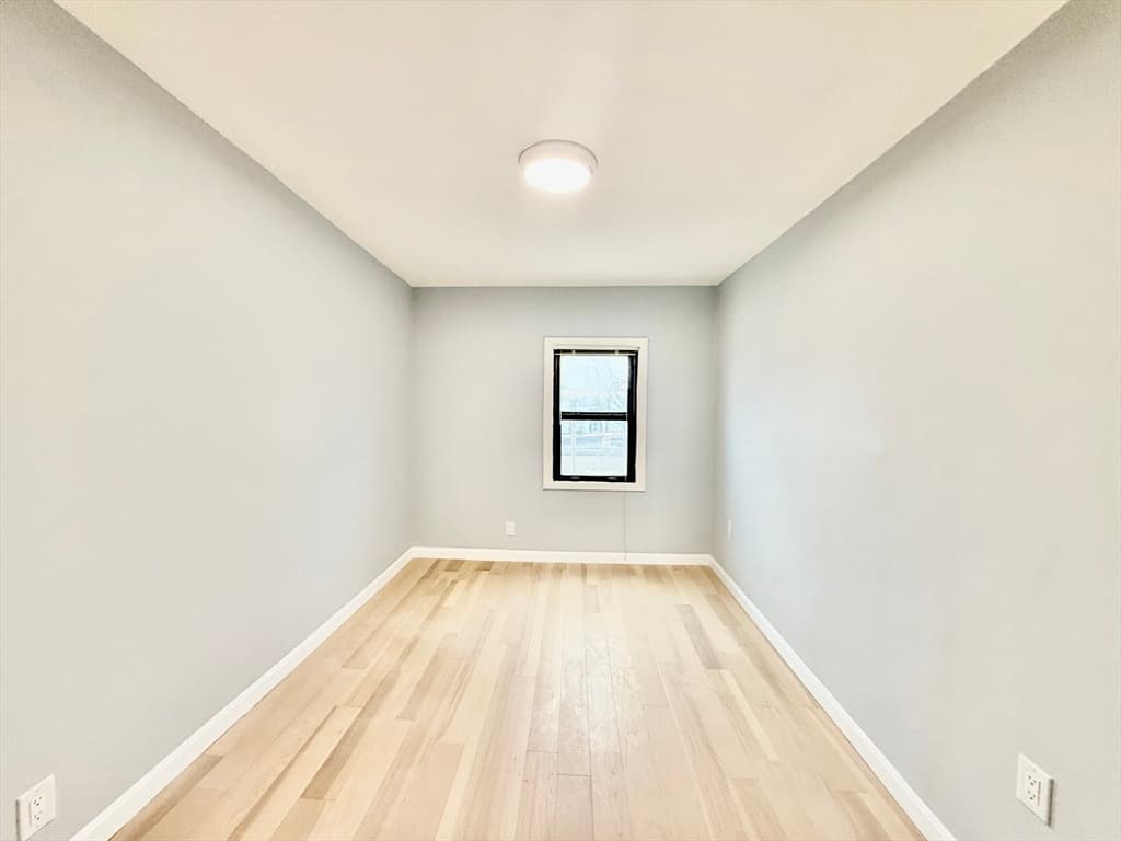 Condominium at 15 Berwick St # 15, Melrose MA 02176, Melrose, photo 19 of 27