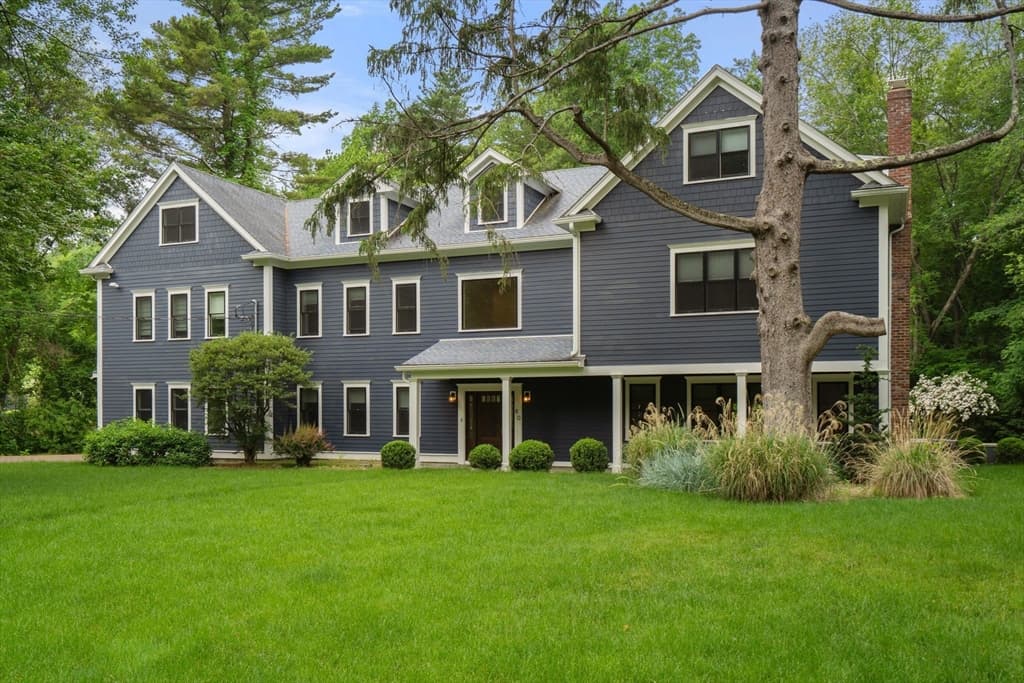 80 Locust Ln, Needham MA 02492 photo 2