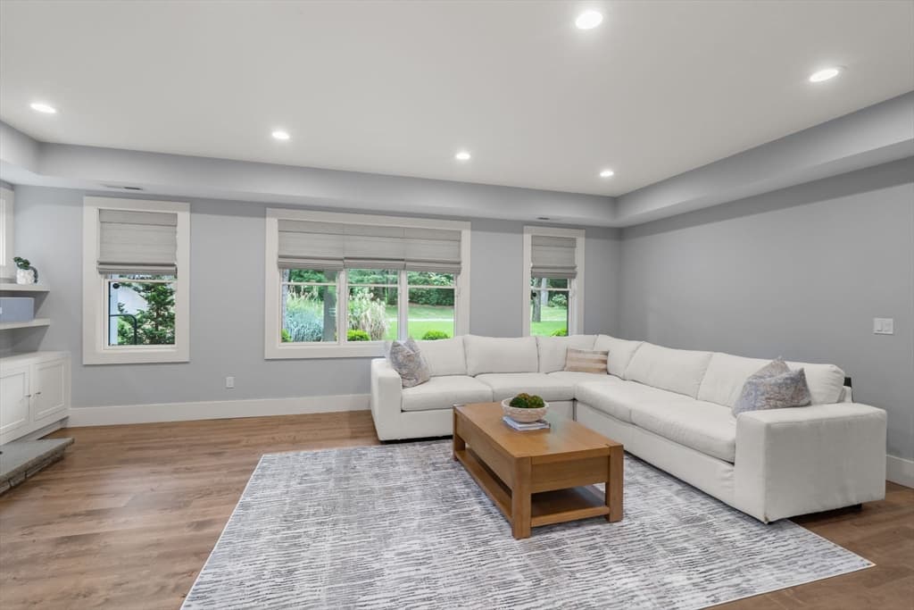 80 Locust Ln, Needham MA 02492 photo 6