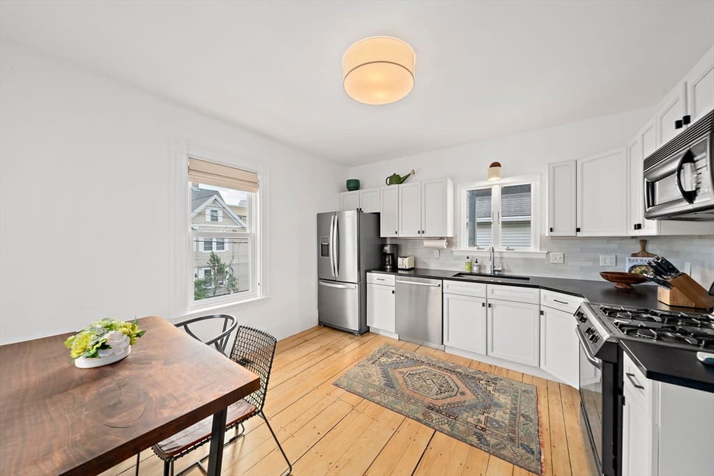 Condominium at 80 Holland St # 2, Somerville MA 02144, photo 4 of 23