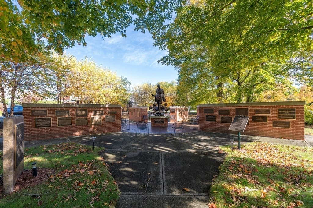 Condominium at 2 Abbey Road # 2, Sherborn MA 01770, Sherborn, photo 37 of 39