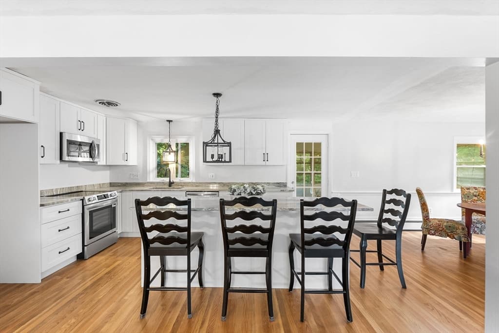 29 Devon Rd, Norwood MA 02062 photo 6