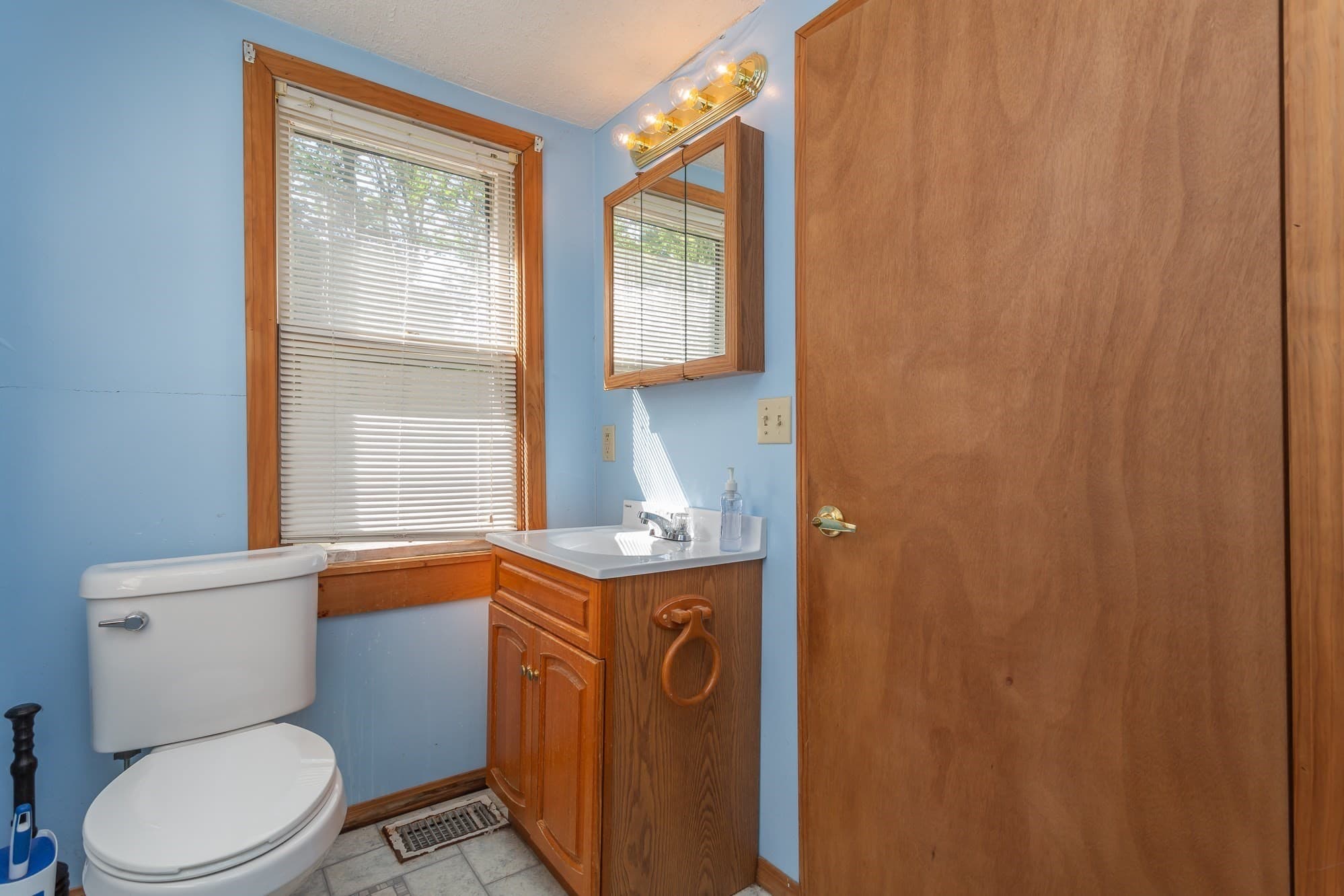 Single Family Residence at 260 King Philip St, Raynham MA 02767, Raynham, photo 16 of 29