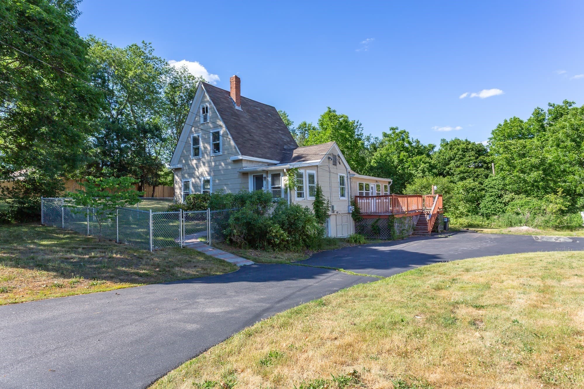260 King Philip St, Raynham MA 02767