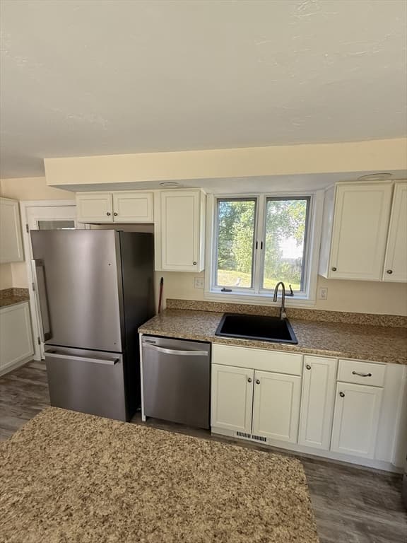 Multi Family at 20 Church Ave, East Bridgewater MA 02333, East Bridgewater, photo 5 of 24