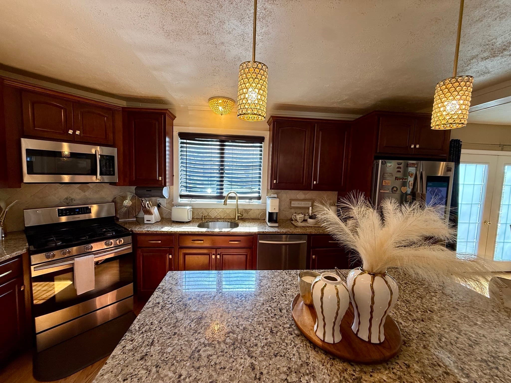 408 W Britannia St, Taunton MA 02780