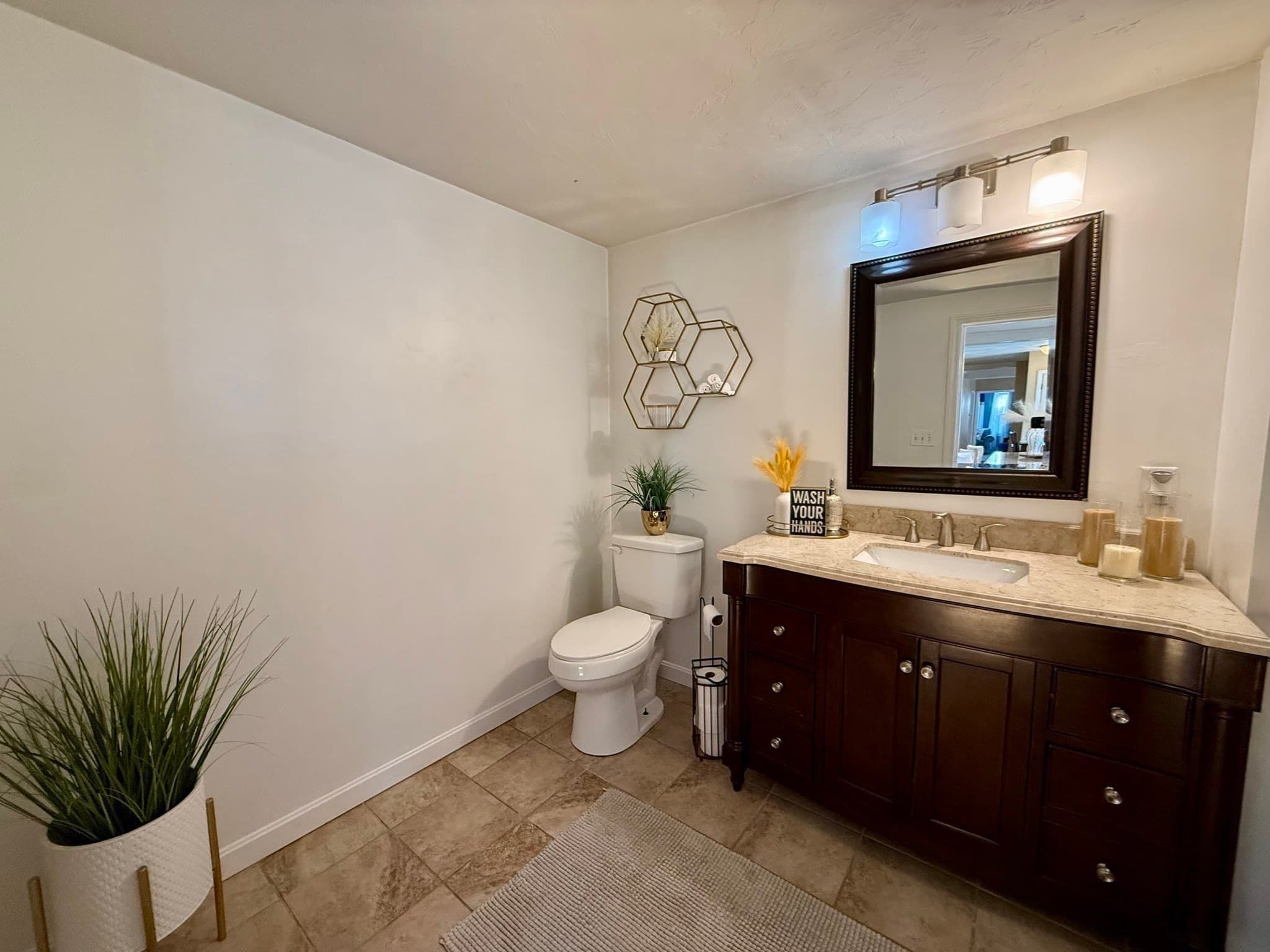 Single Family Residence at 408 W Britannia St, Taunton MA 02780, photo 5 of 21
