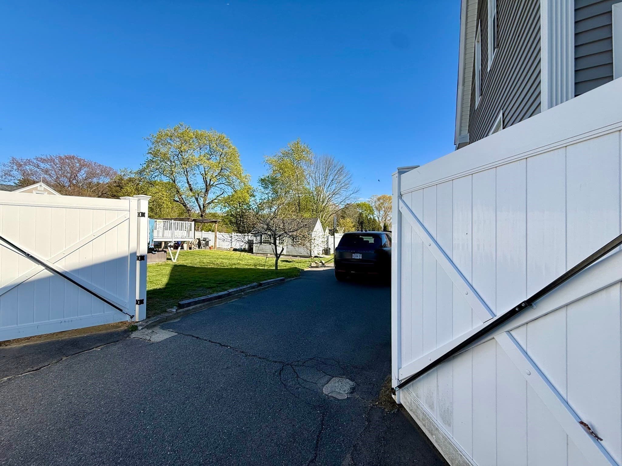 Single Family Residence at 408 W Britannia St, Taunton MA 02780, photo 15 of 21
