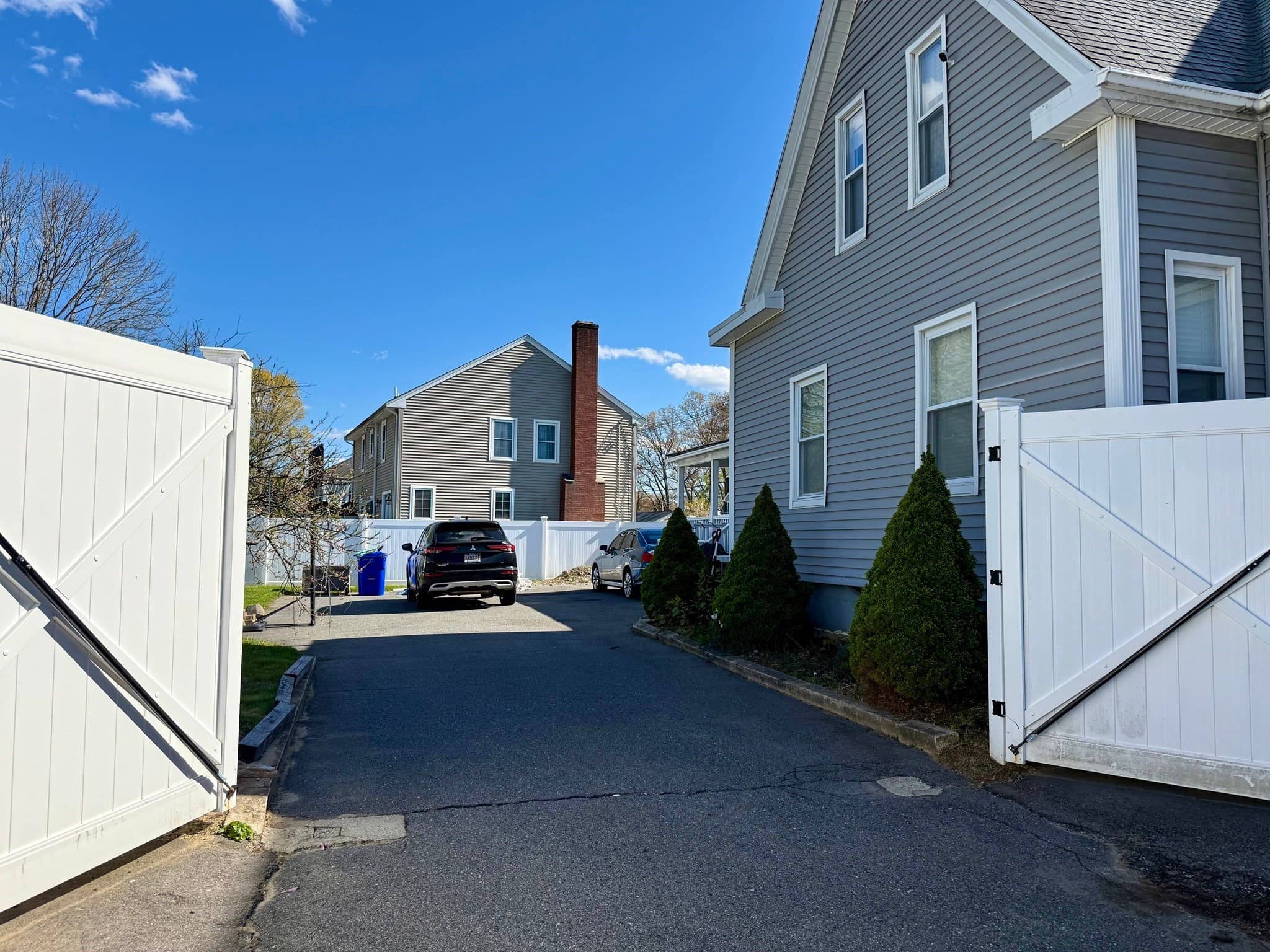 Single Family Residence at 408 W Britannia St, Taunton MA 02780, photo 8 of 21