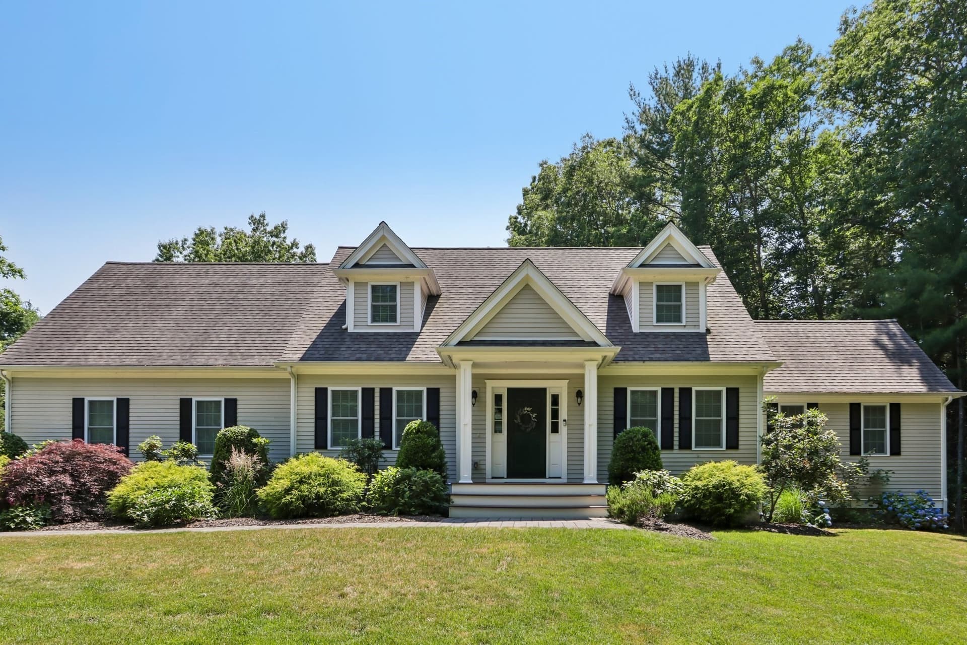 831 Mayflower St, Duxbury MA 02332