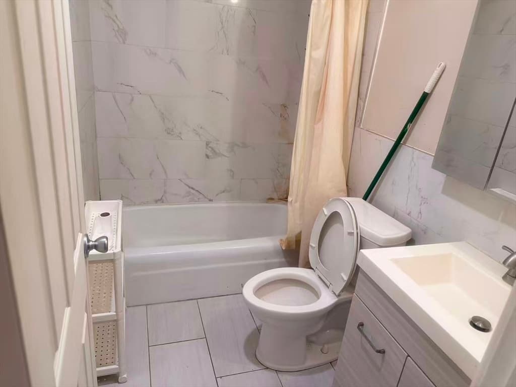 215 Winter St # 2f, Weymouth MA 02188