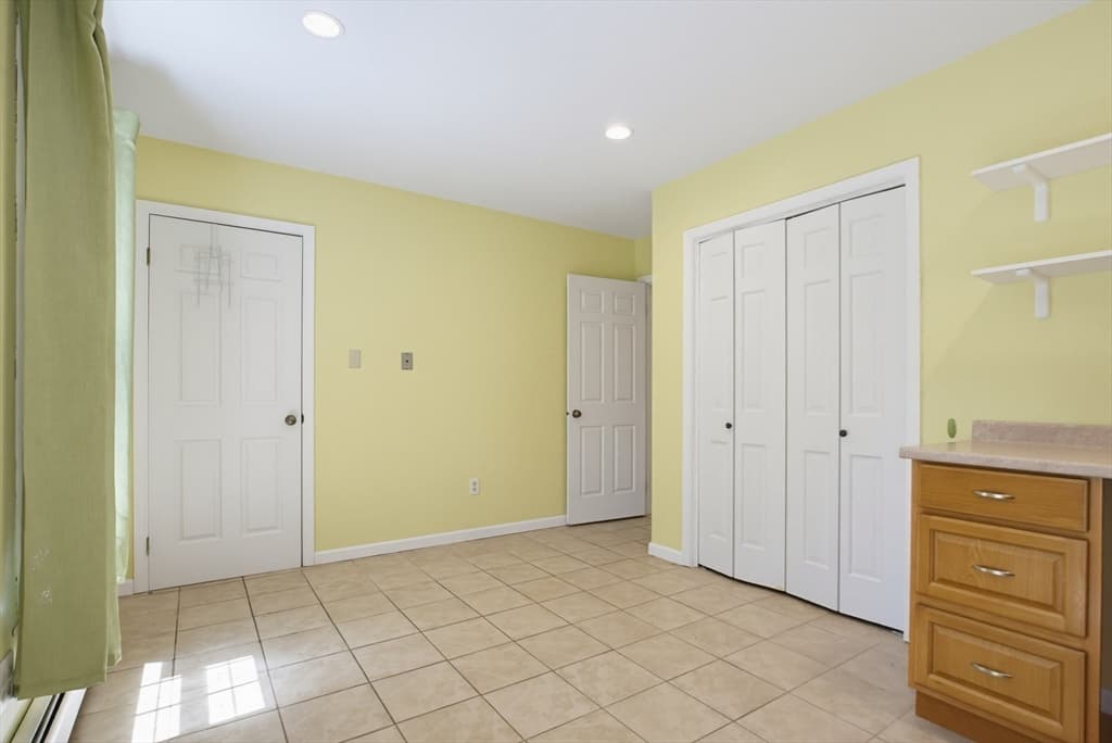 Single Family Residence at 47 Old Village Rd, Sturbridge MA 01566, Sturbridge, photo 22 of 42