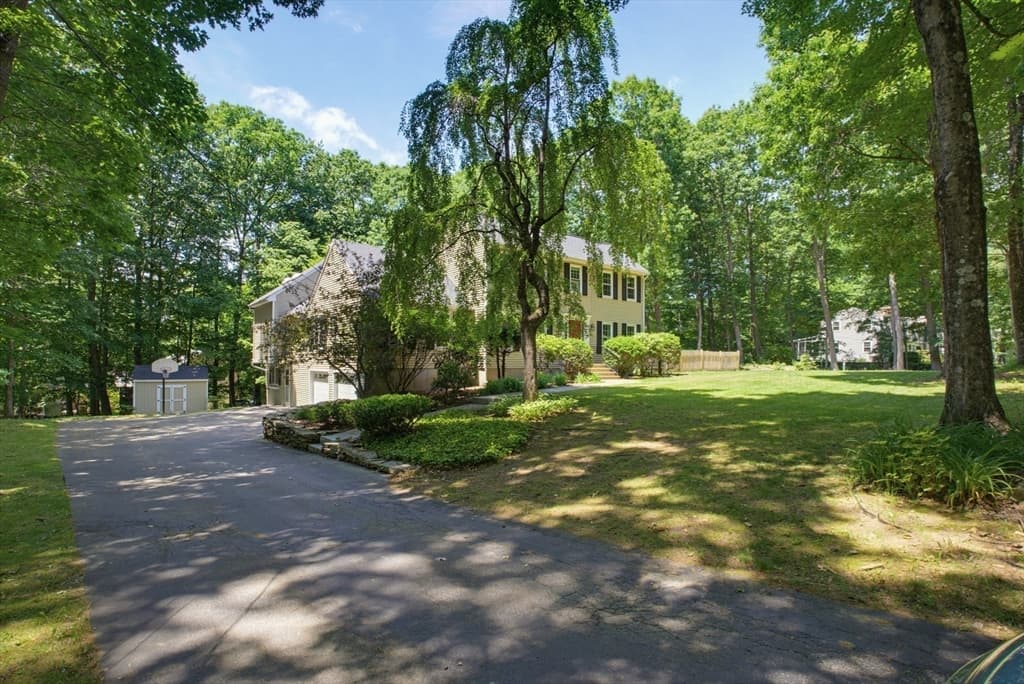 Single Family Residence at 47 Old Village Rd, Sturbridge MA 01566, Sturbridge, photo 36 of 42