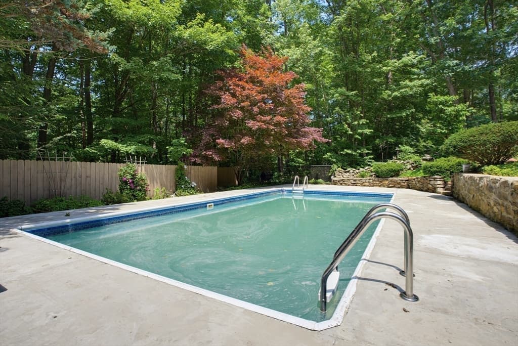 Single Family Residence at 47 Old Village Rd, Sturbridge MA 01566, Sturbridge, photo 32 of 42