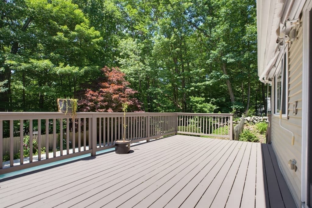 Single Family Residence at 47 Old Village Rd, Sturbridge MA 01566, Sturbridge, photo 30 of 42