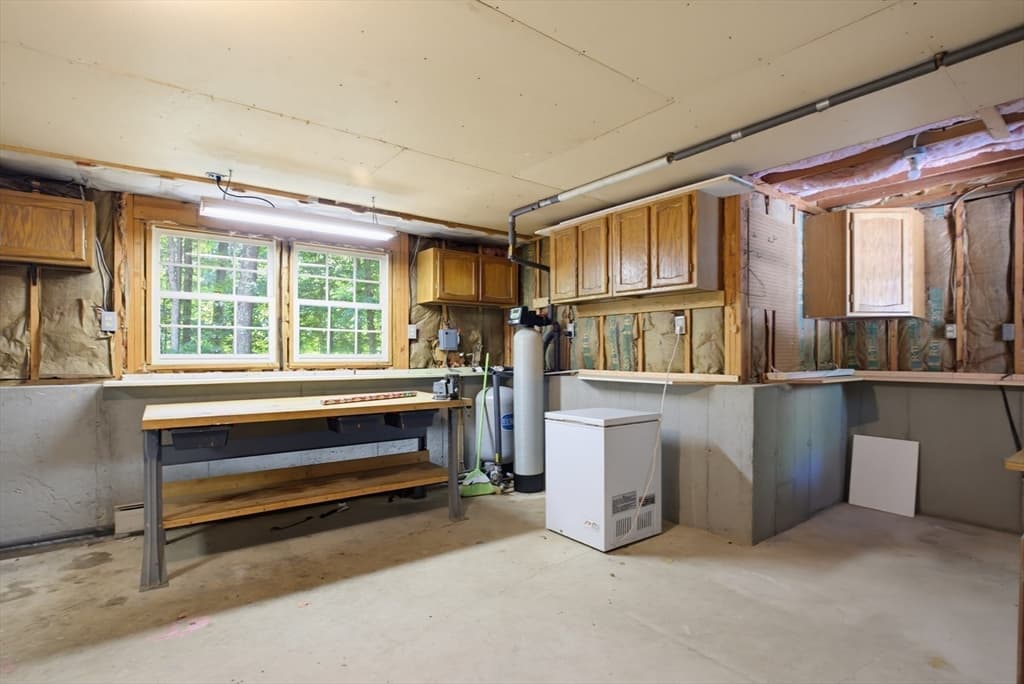 Single Family Residence at 47 Old Village Rd, Sturbridge MA 01566, Sturbridge, photo 34 of 42