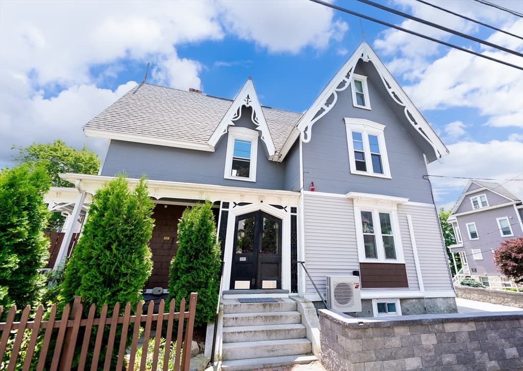 Condominium at 111 Summer St # 1, Haverhill MA 01830, photo 2 of 23