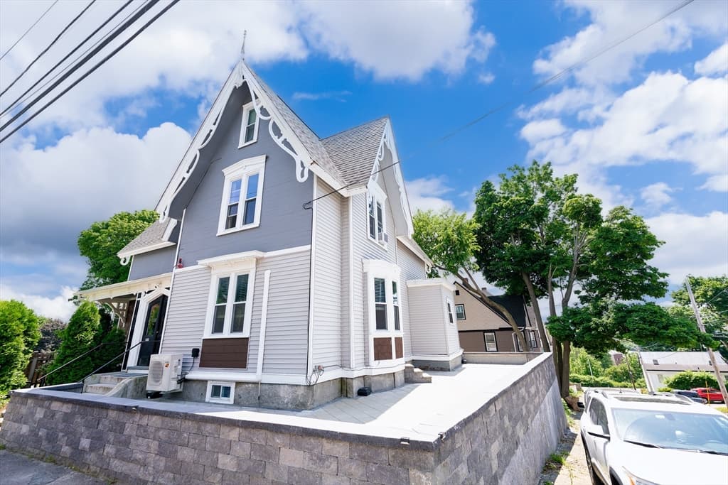 111 Summer St # 1, Haverhill MA 01830