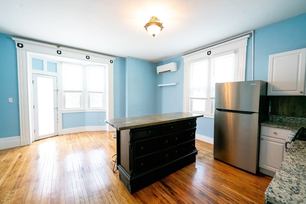 Condominium at 111 Summer St # 1, Haverhill MA 01830, photo 9 of 23