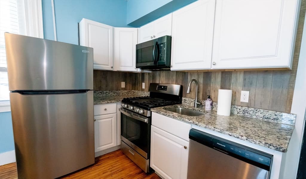 Condominium at 111 Summer St # 1, Haverhill MA 01830, photo 10 of 23