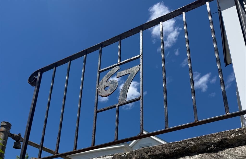 67 Richland St, Worcester MA 01610