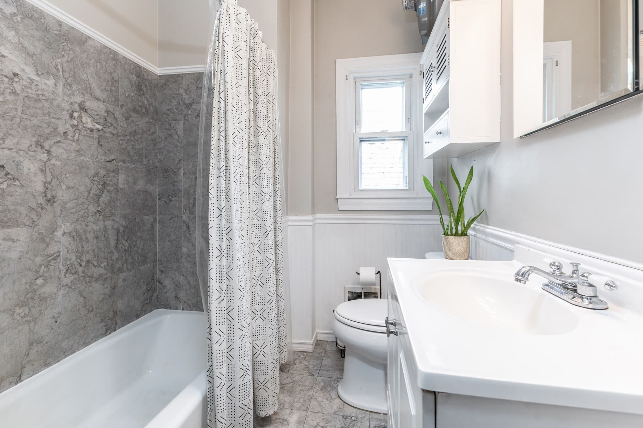 Condominium at 192 W 5th # 2, Boston MA 02127, Boston, photo 19 of 23