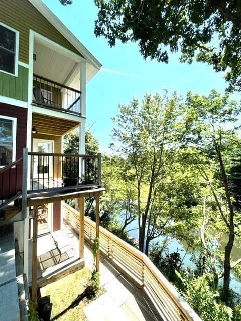 Single Family Residence at 2653 Providence Rd, Northbridge MA 01534, photo 6 of 23