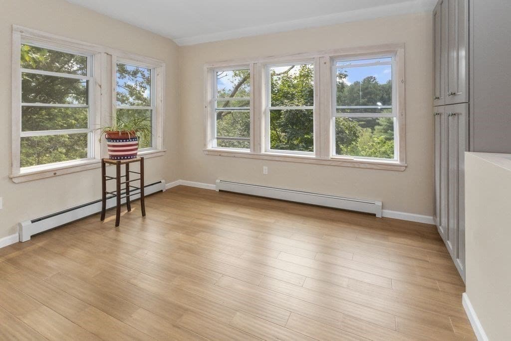 Single Family Residence at 2653 Providence Rd, Northbridge MA 01534, photo 11 of 23