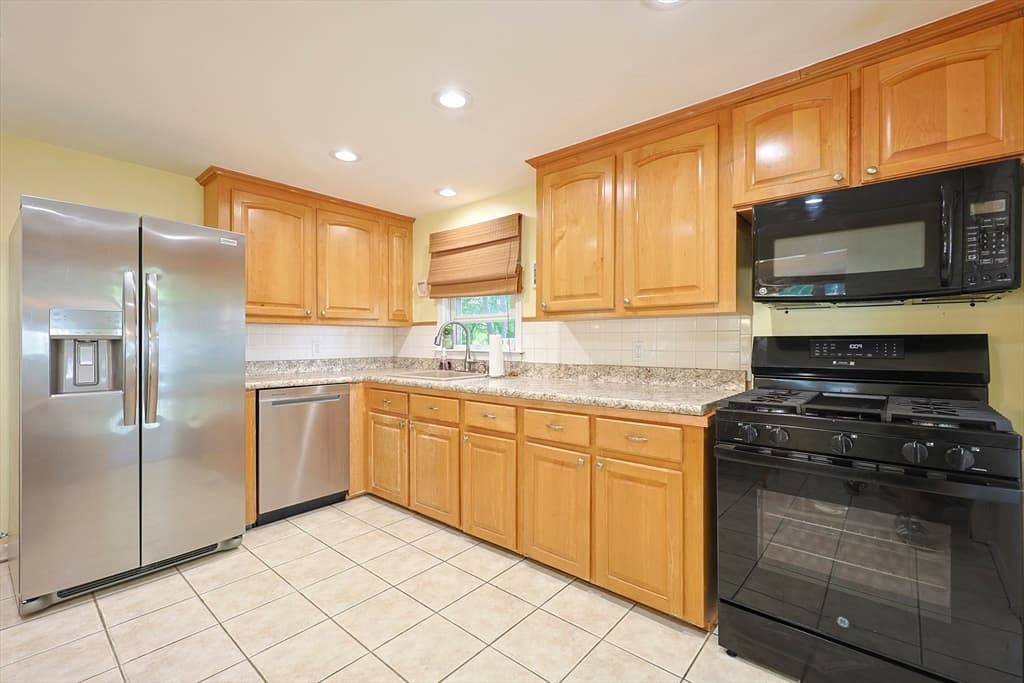 26 Ponderosa Avenue, Methuen MA 01844 photo 10