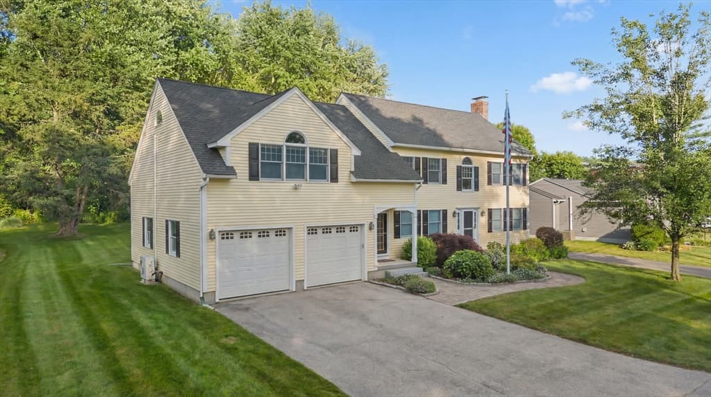 17 Stone Ave, Shrewsbury MA 01545