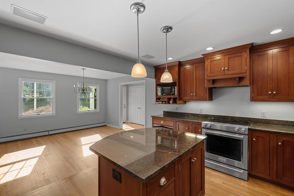 17 Stone Ave, Shrewsbury MA 01545 photo 5
